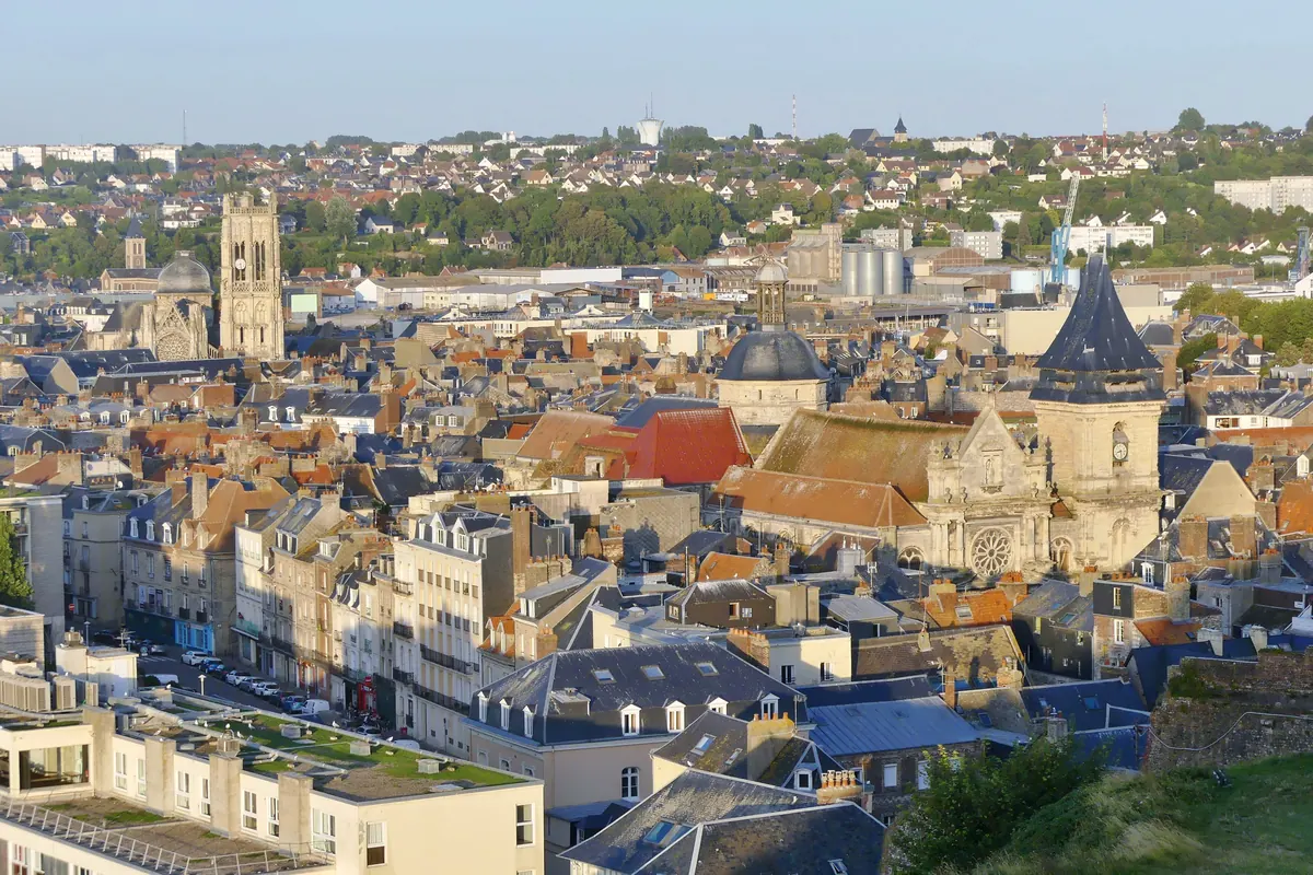 Les toits du centre historique de Dieppe vus depuis le château